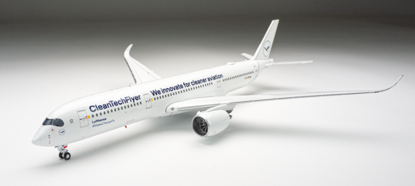 Airbus A350-900 Lufthansa D-AIVD "CleanTechFlyer" livery;  1:400