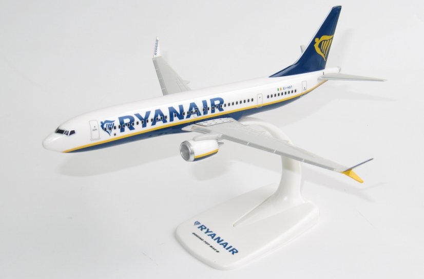 Boeing 737 MAX 8 Ryanair EI-HGT;  1:200