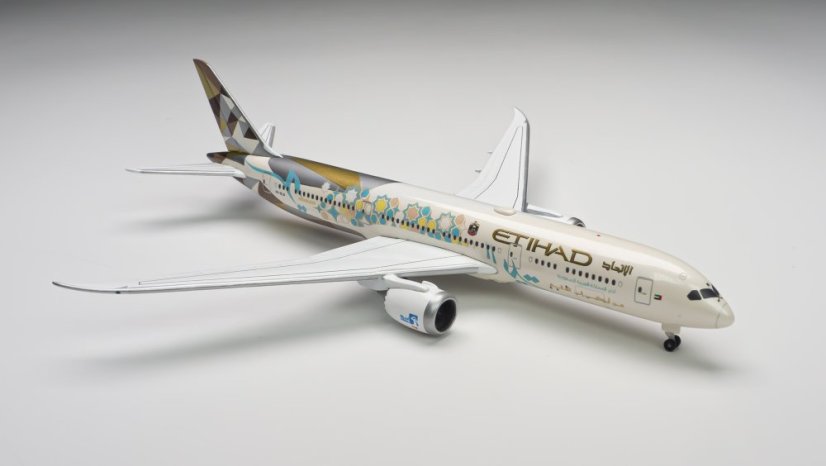 Boeing 787-9 Dreamliner Etihad Airways A6-BLN "Choose Saudi Arabia" livery;  1:500