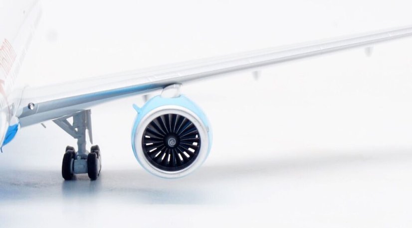 inflight 200 if772os0224 boeing 777 2z9er austrian airlines oe lpc xab 10