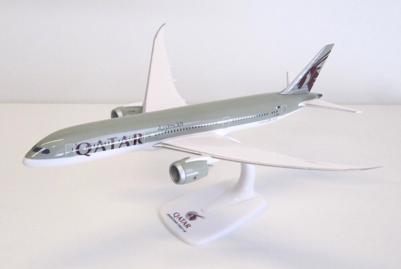 Boeing 787-9 Dreamliner Qatar Airways A7-BHH;  1:200