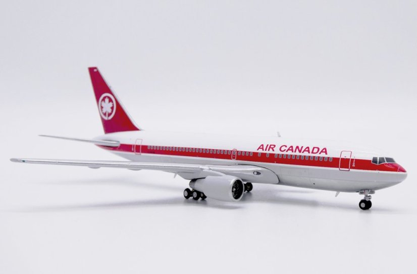 Boeing 767-200ER Air Canada C-GAUB (první Air Canada B767);  1:400