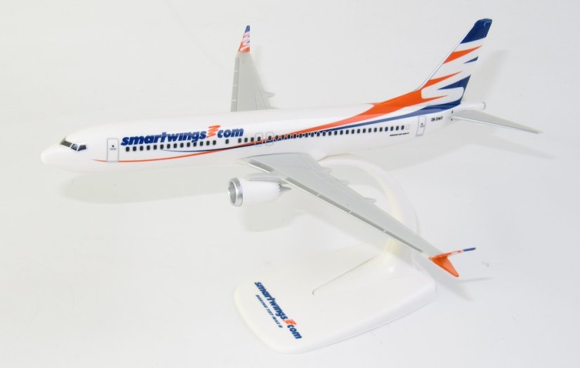 Boeing 737 MAX 8 Smartwings OK-SWF;  1:200