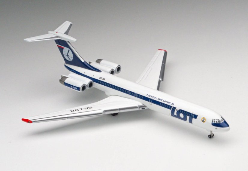 Ilyushin IL-62M LOT SP-LBB "Ignacy Paderewski";  1:500