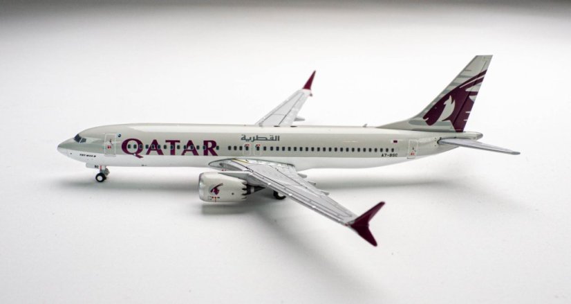 Boeing 737 MAX 8 Qatar Airways A7-BSC;  1:400