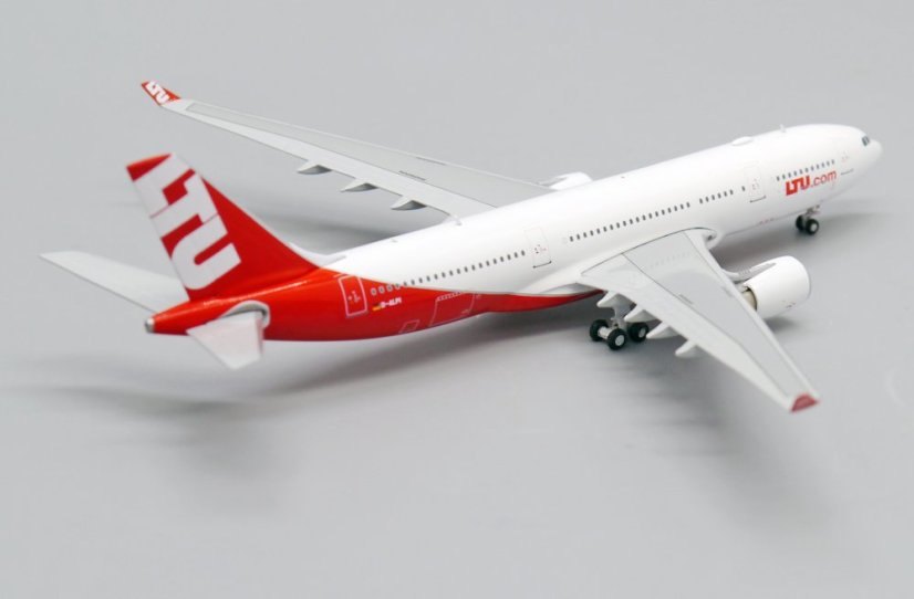 LH4208 07