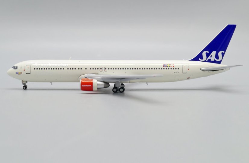 XX40030 02