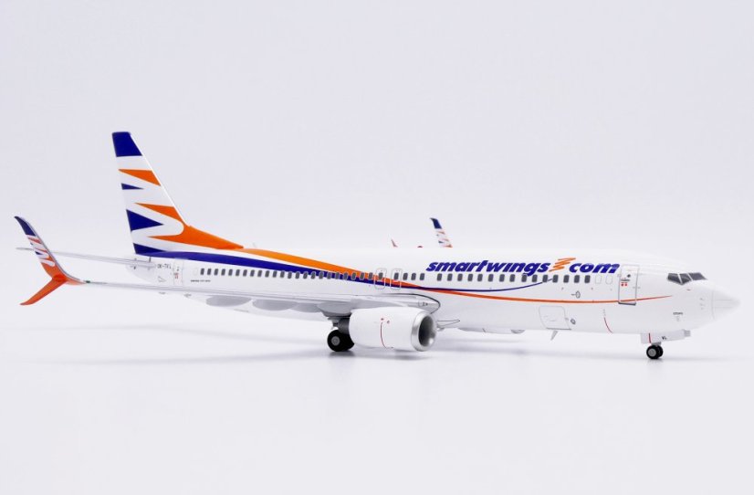 Boeing 737-800 Smartwings OK-TVL;  1:200