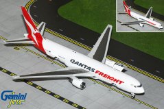 G2QFA1172 Boeing 767 300F Qantas freight