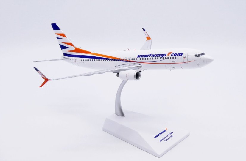 Boeing 737-800 Smartwings OK-TVL;  1:200