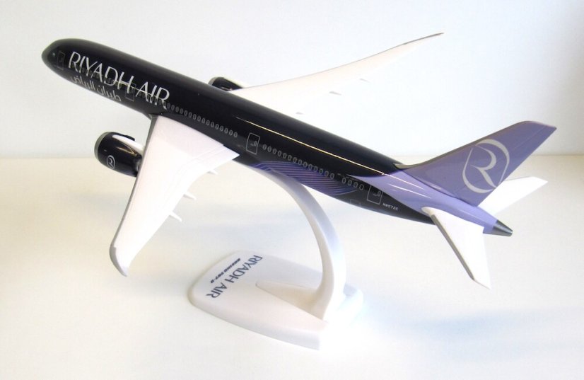 Boeing 787-9 Dreamliner Riyadh Air N8572C;  1:200