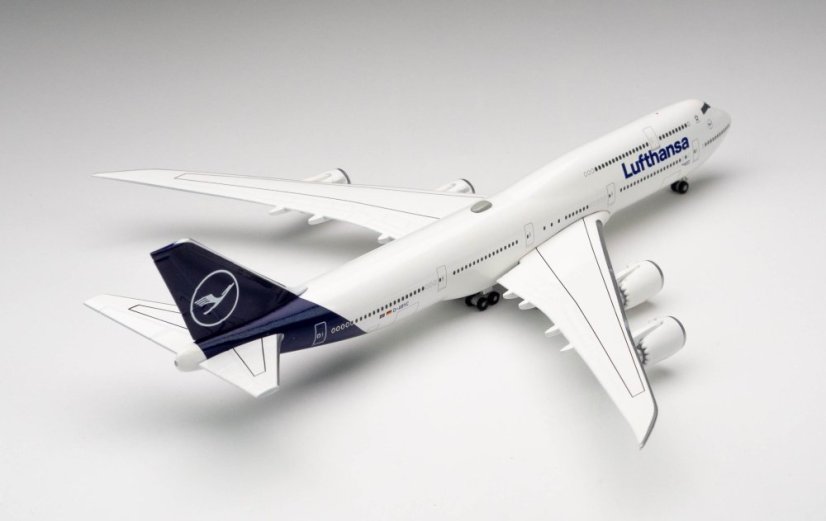 Boeing 747-8 Intercontinental Lufthansa D-ABYC;  1:500