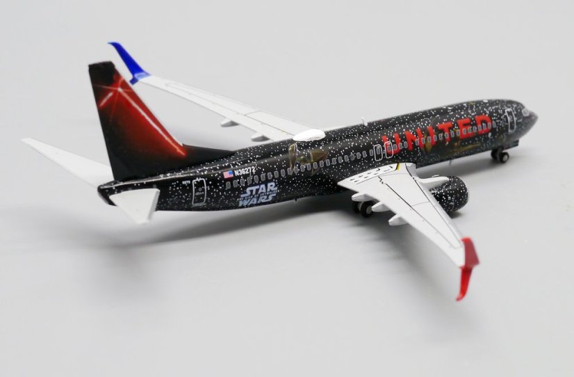 Boeing 737-800 United Airlines N36272 "Star Wars" livery;  1:400