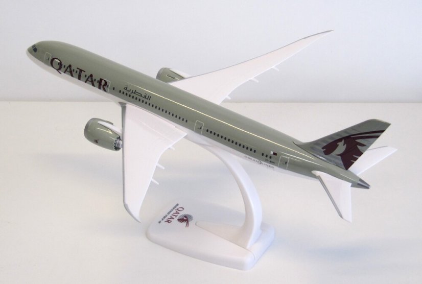 Boeing 787-9 Dreamliner Qatar Airways A7-BHH;  1:200
