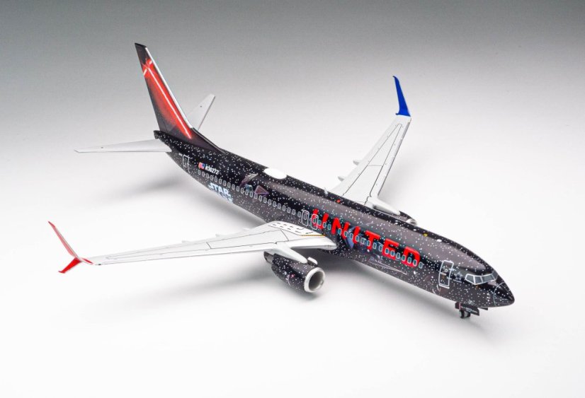 Boeing 737-800 United Airlines N36272 "Star Wars" livery;  1:200
