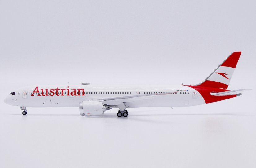 Boeing 787-9 Dreamliner Austrian Airlines OE-LPM;  1:400