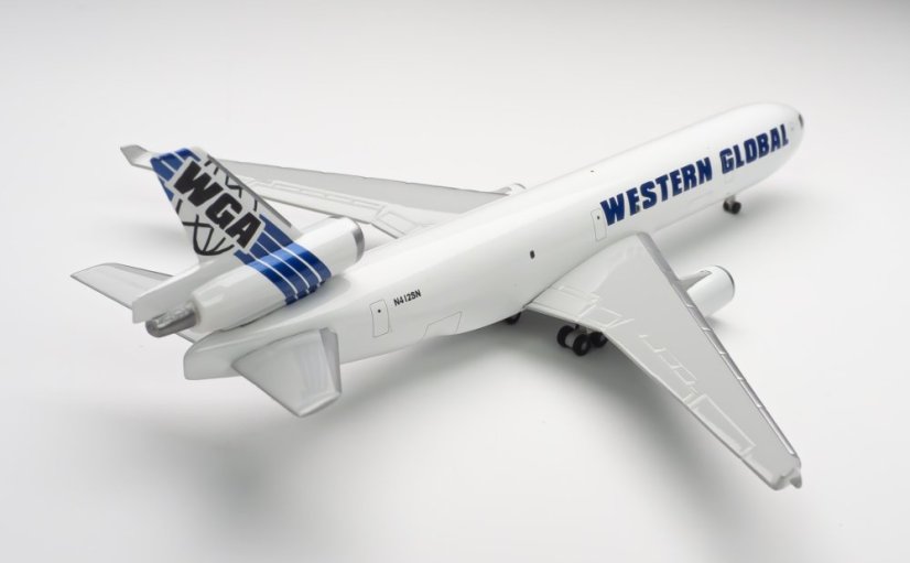 McDonnell Douglas MD11F Western Global Airlines N412SN;  1:500