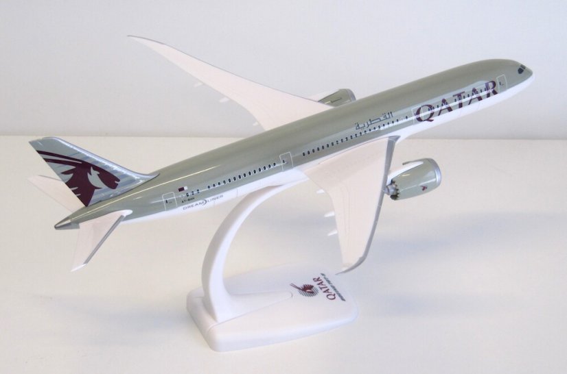 Boeing 787-9 Dreamliner Qatar Airways A7-BHH;  1:200