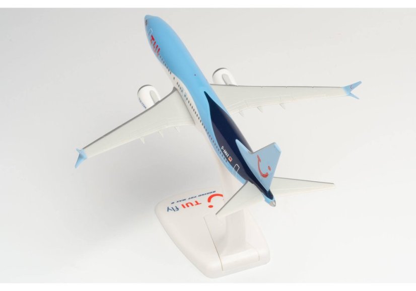 Boeing 737 MAX 8 TUI D-AMAX;  1:200